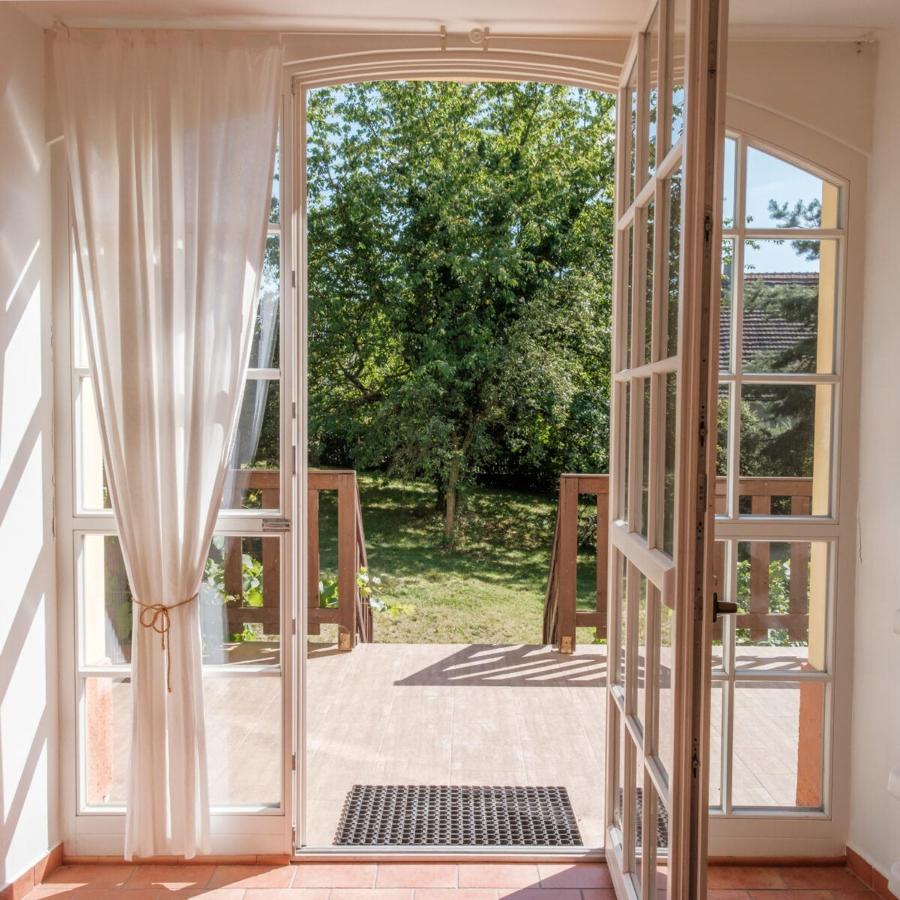 Penzion Pod Kalvarii Hotel Úštěk Buitenkant foto